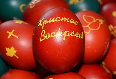 Христос Воскресна, а што направивме ние? Навистина!