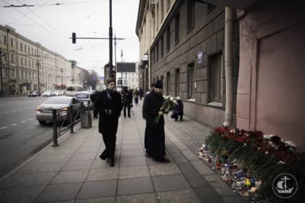 Молитва за загинатите во терористичкиот напад во Санкт-Петербург