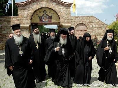 Грчките камбани една недела ќе бијат во знак на протест против Законот за промена на полот