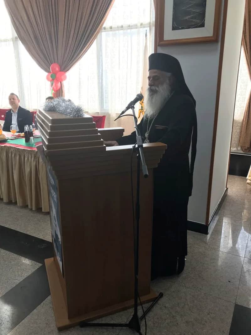 Божикен ручек за 500 деца од Македонија