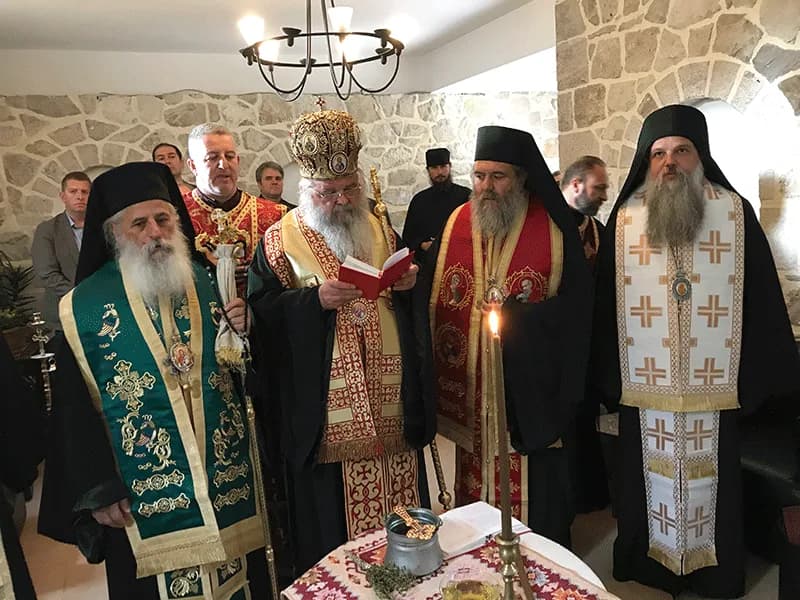 Осветување на монашки конаци во манастирот Св. Никола - Мариово