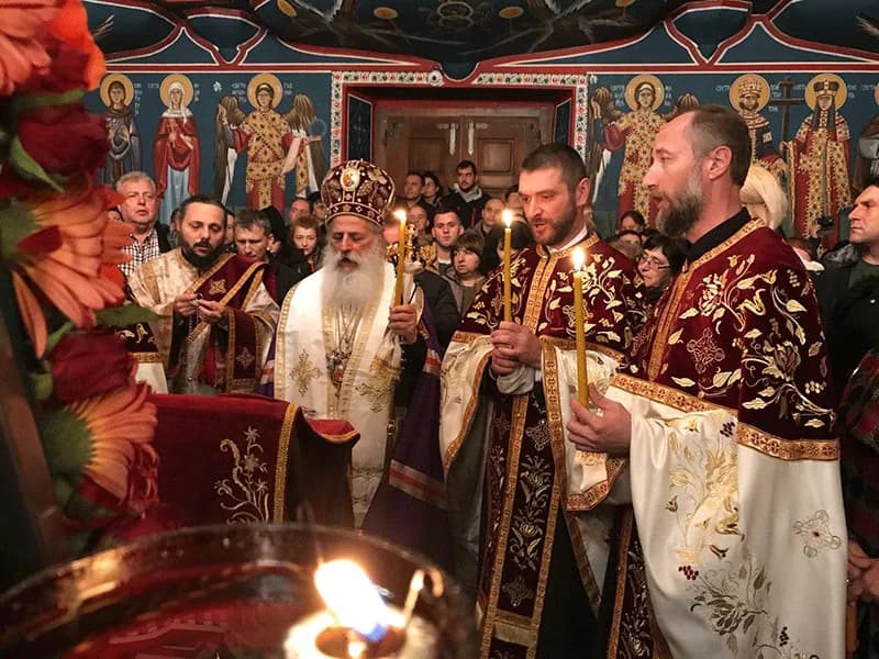 Петти Акатист кон Пресвета Богородица