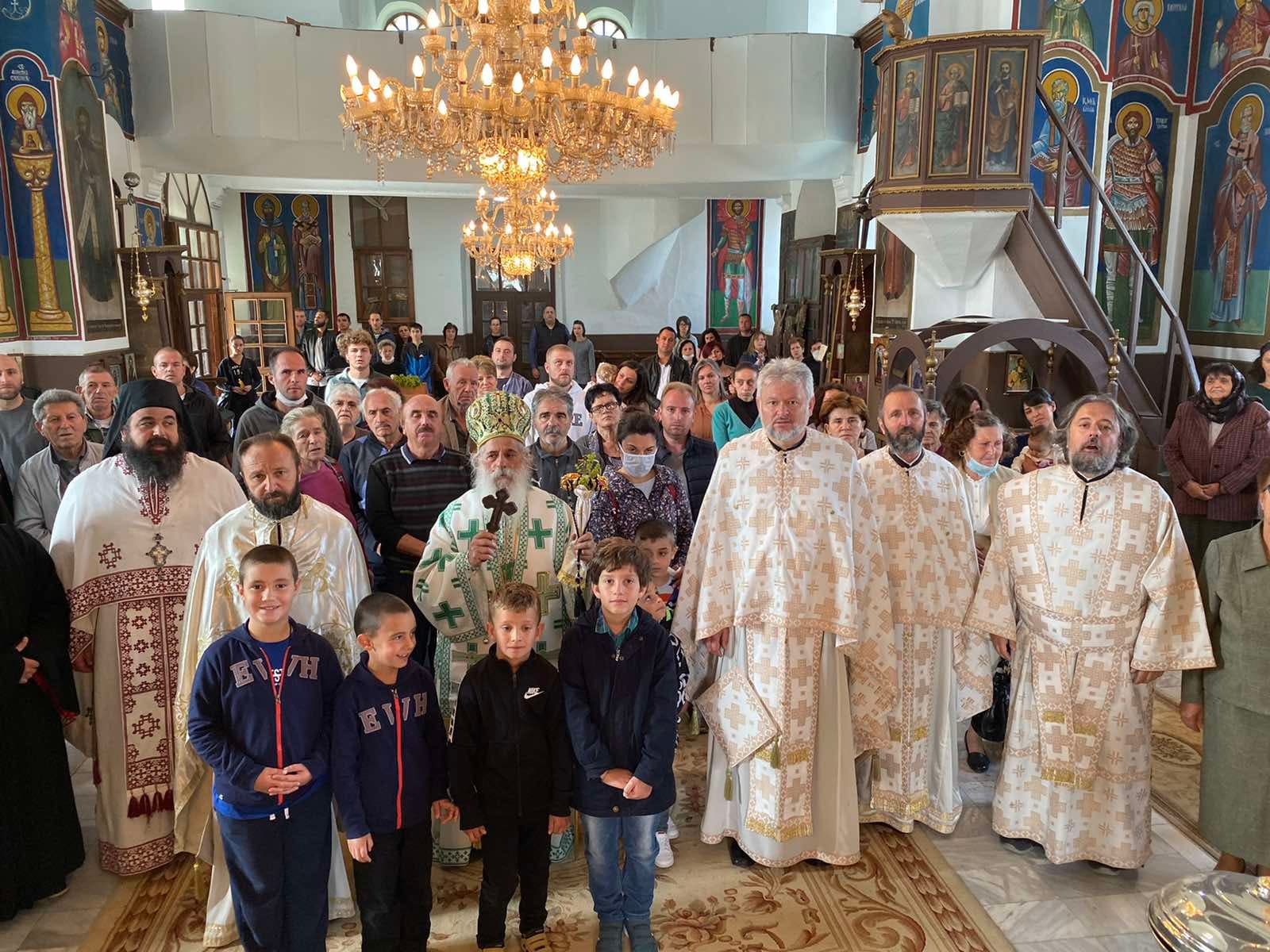 Воздвижение на Чесниот и Животворен Крст Господов – Света Архиерејска Литургија во храмот „Свети Кирил и Методиј“ во Ресен