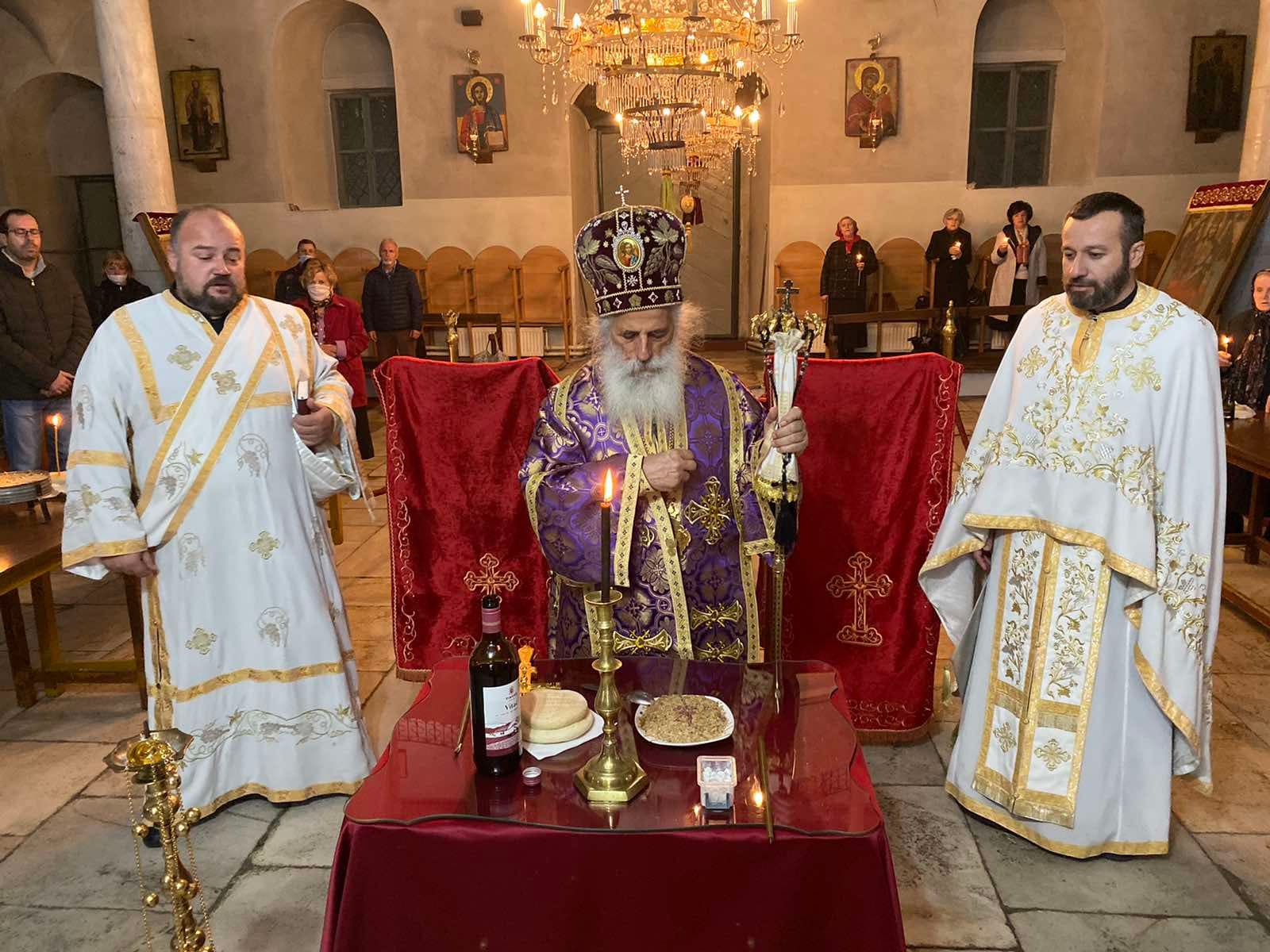 Задушница – Света Архиерејска Заупокоена Литургија во храмот „Свети Великомаченик Димитриј“, во Битола