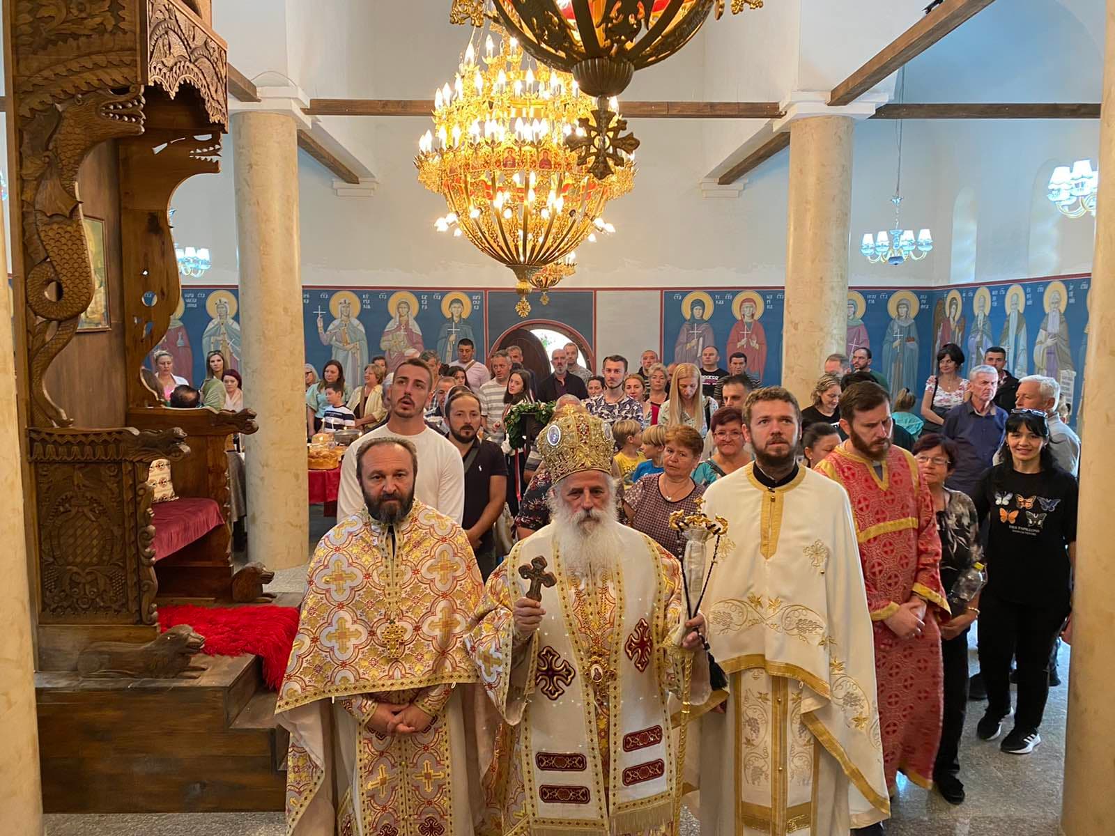 Свети апостоли Петар и Павле – Света Архиерејска Литургија во Смилево