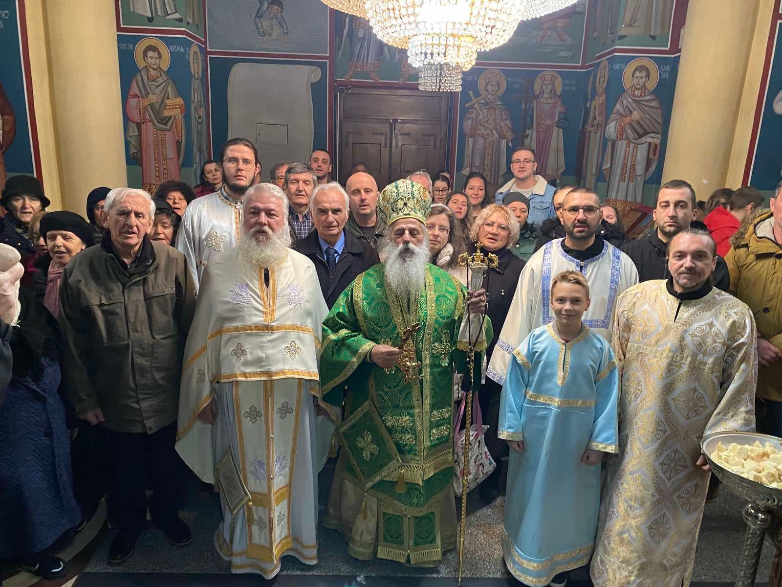 Дваесет и шеста недела по Педесетница - Света Архиерејска Литургија во храмот „Свети Архангел Гаврил“ во Довлеџик