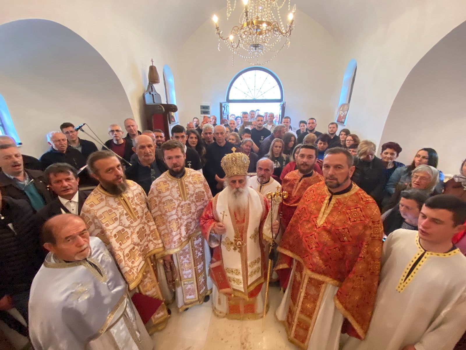 Шеста недела по Пасха, Света Архиерејска Литургија во храмот „Свети Никола“, во село Кочиште