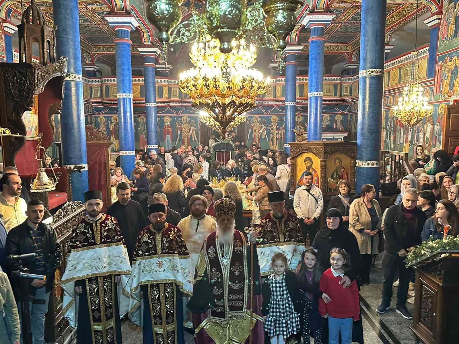 Втор Акатист кон Мајката Божја, Пресвета Богородица