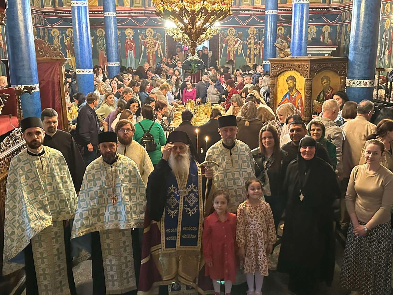 Трет Акатист кон Мајката Божја, Пресвета Богородица