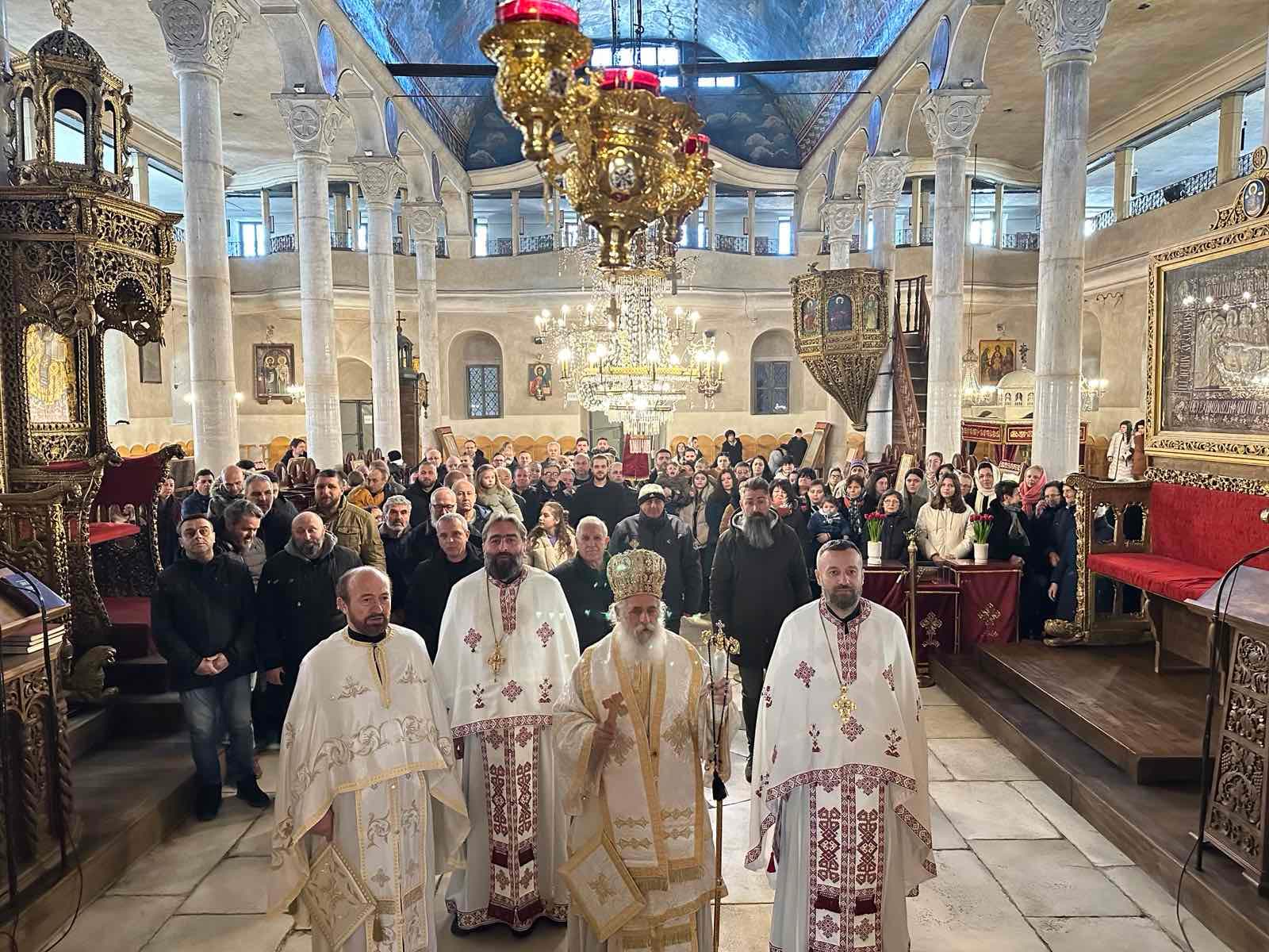 Недела на митарот и фарисејот – Светa Божествена Литургија во соборниот храм „Свети Великомаченик Димитриј“ во Битола