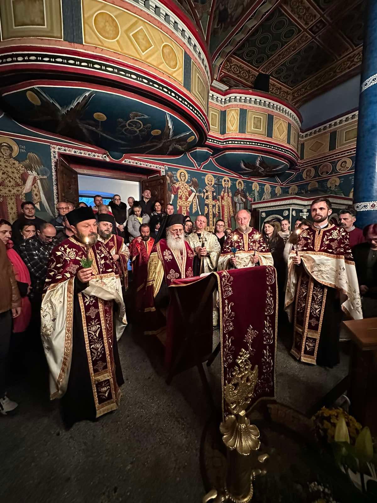 Трет Акатист кон Мајката Божја, Пресвета Богородица
