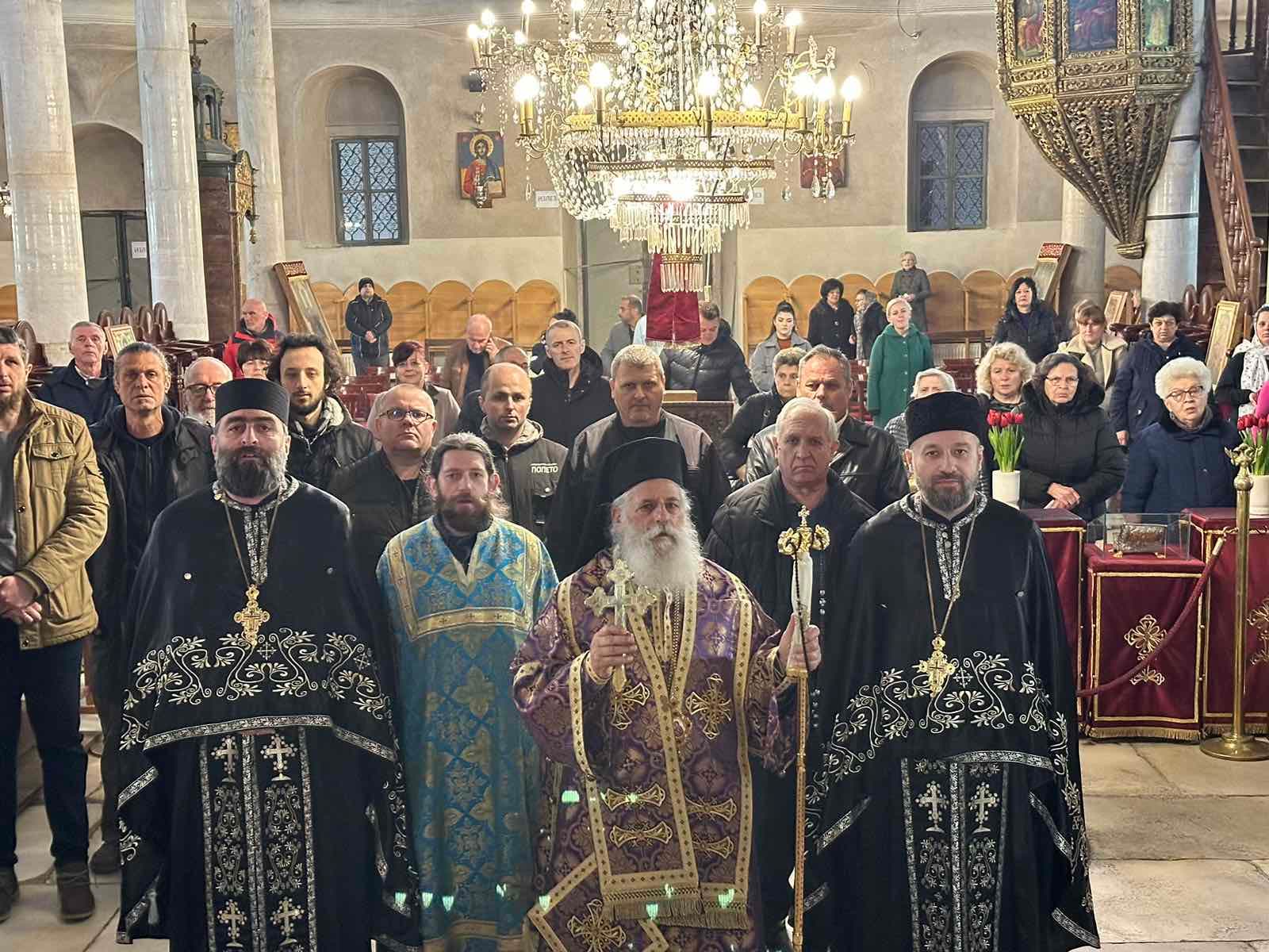 Среда од Првата седмица во Великиот пост – Света Литургија на Претходноосветени Дарови во соборниот храм „Свети Великомаченик Димитриј“, во Битола