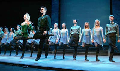 Послушанието – протаптан пат / Riverdance