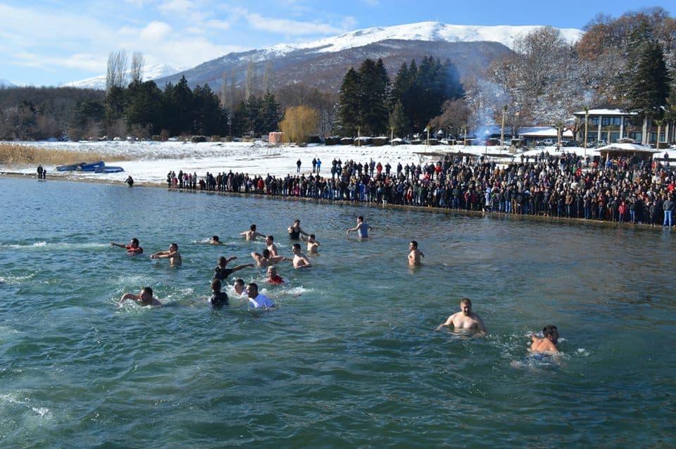 Осветување на водите од Преспанското езеро. (ВИДЕО)