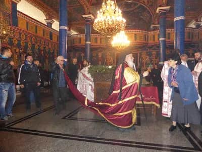 Крстопоклона Недела