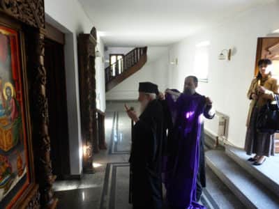 Акатист кон Пресвета Богородица