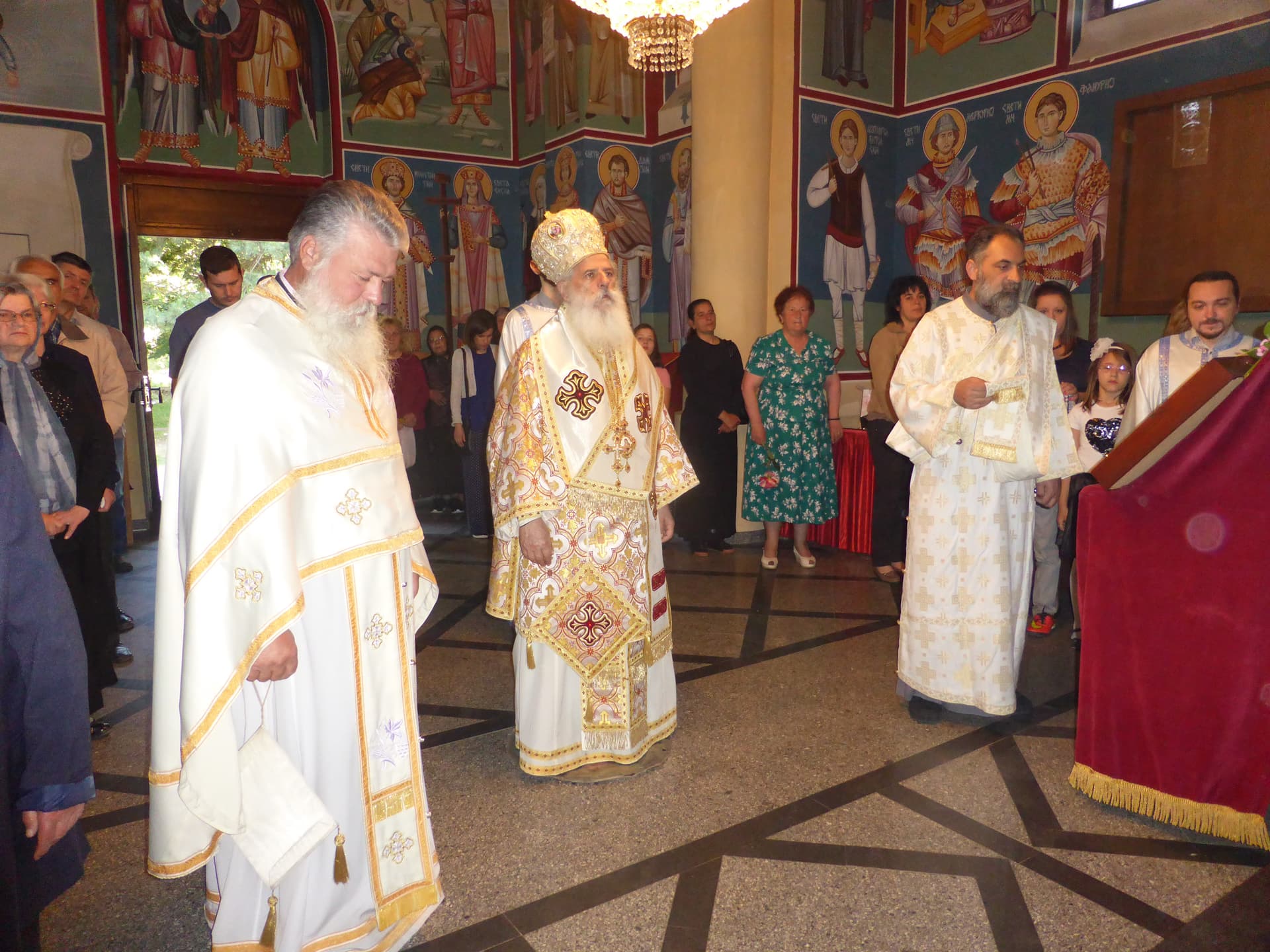 Архиерејска Литургија во храмот на Светите Архангели - Довлеџик