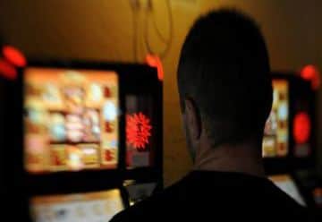 Игри на среќа и обложување