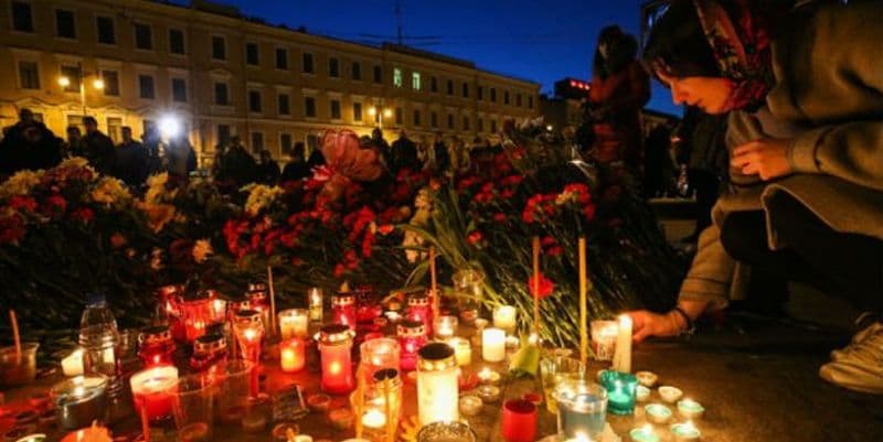 Молитва за загинатите во терористичкиот напад во Санкт-Петербург