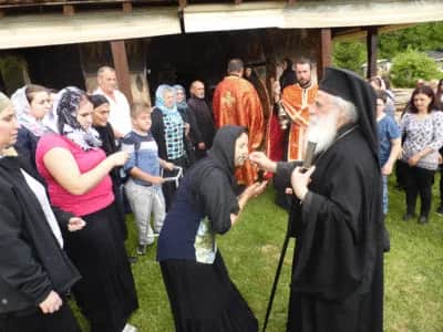 Вечерна богослужба во манастирот Свети Атанасиј - Журче