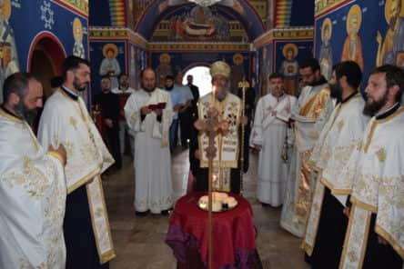 † ПРОСЛАВЕН 50-ГОДИШНИОТ ЈУБИЛЕЈ НА МПЦ-ОА И ДЕБАРСКО-КИЧЕВСКАТА ЕПАРХИЈА