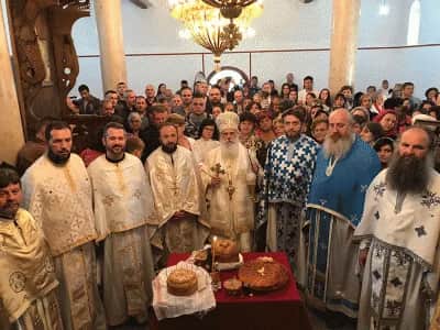 Осветување на манастирскиот храм на Свети Апостол Петар - Смилево