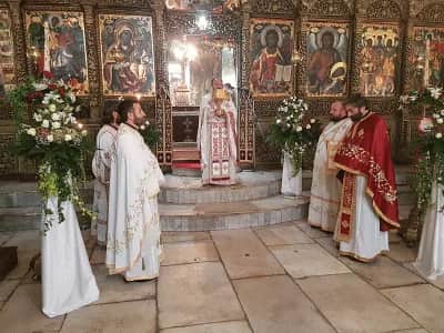 Празнична Вечерна и Света Божествена Литургија во соборниот храм „Свети Великомаченик Димитриј“, во Битола