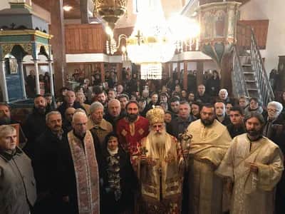 Света Архиерејска Литургија во манастирот „Свети Великомаченик Меркуриј“ во село Барешани
