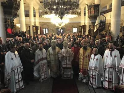 Свети Три Светители - Света Архиерејска Литургија во храмот „Свето Благовештение“ во Прилеп