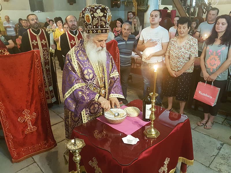 Задушница – Света Архиерејска Заупокоена Литургија во храмот Свети Димитриј