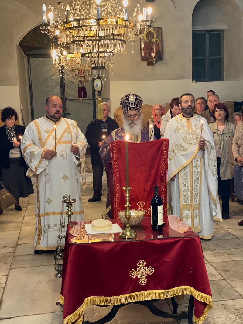 Задушница – Света Архиерејска Заупокоена Литургија во храмот „Свети Великомаченик Димитриј“, во Битола