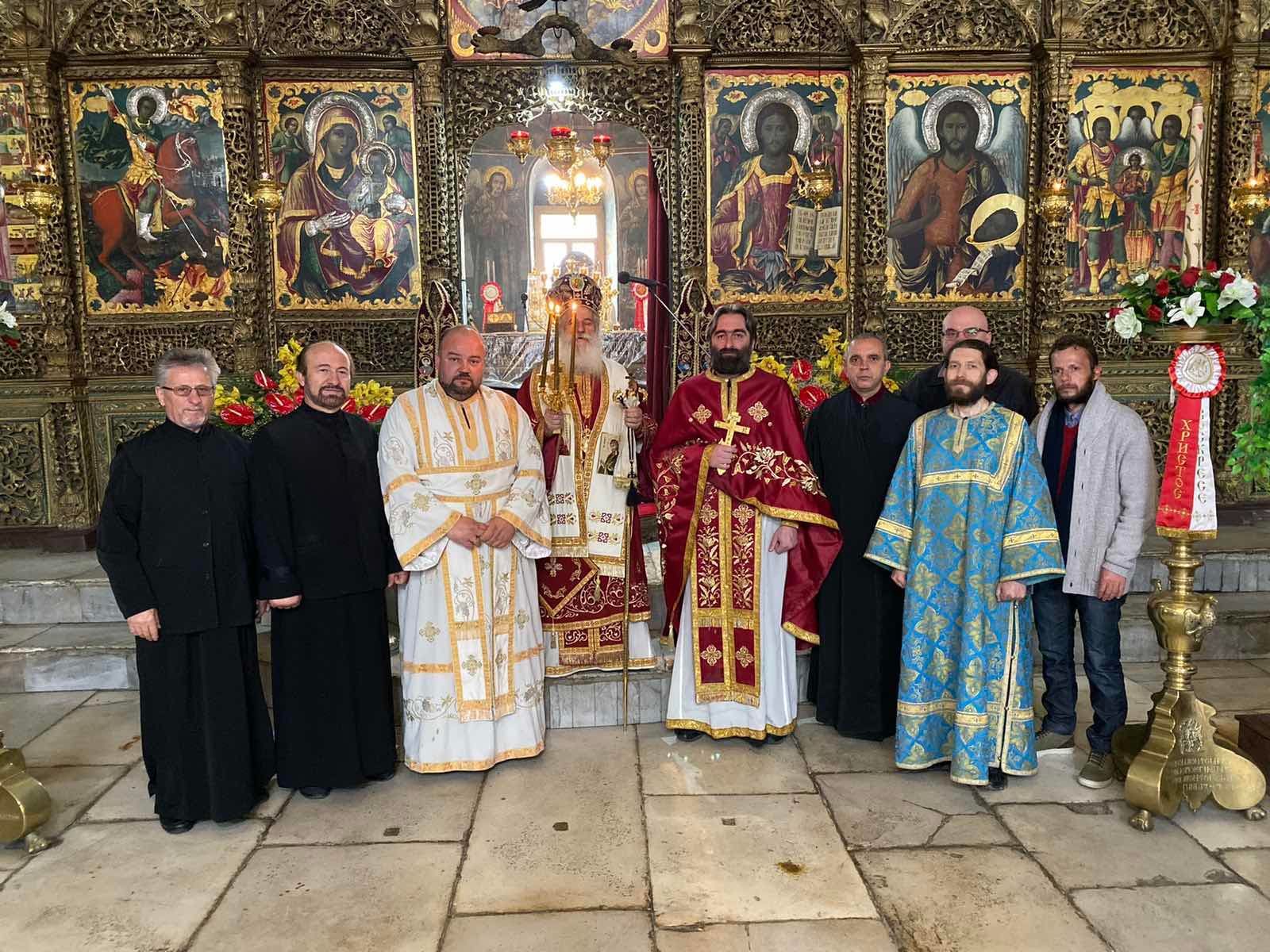 Втор ден Велигден – Света Архиерејска Литургија во храмот „Свети Великомаченик Димитриј“ во Битола