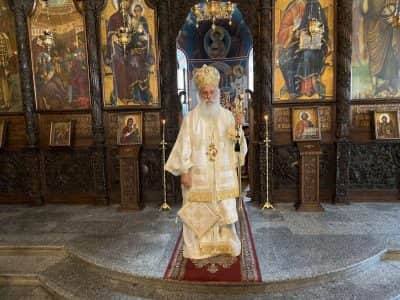 Шеста недела по Педесетница – Света Архиерејска Литургија во храмот „Рождество на Пресвета Богородица“ во Битола