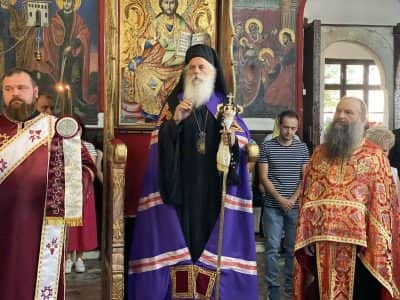 Празнична Архиерејска Вечерна во хармот Света Великомаченица Недела – Битола