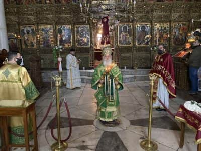 Триесет и трета недела по Педесетница (Недела по Богојавление)– Света Архиерејска Литургија во соборниот храм „Света Великомаченик Димитриј“ во Битола