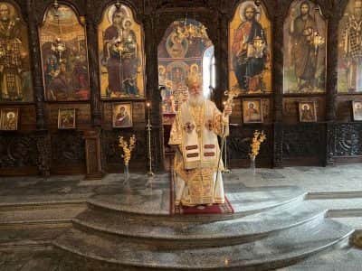 Триесетта недела по Педесетница (Недела пред Раѓањето Христво) – Света Архиерејска Литургија во храмот „Рождество на Пресвета Богородица“ во Битола