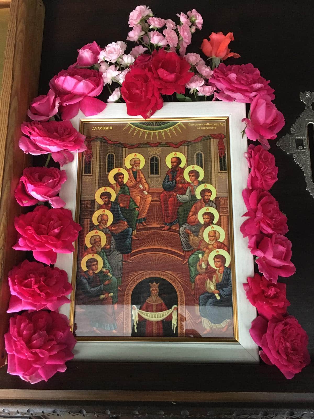 Прв ден Духовден – Мало Повечерие во храмот Света Троица