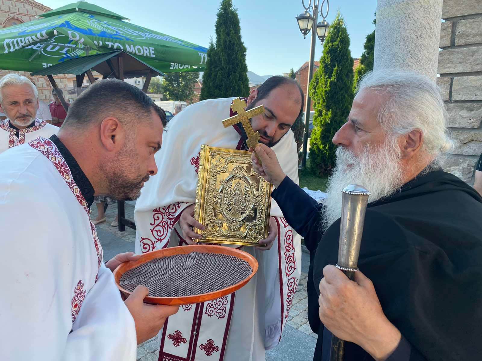 Седма недела по Педесетница – Света Архиерејска Литургија и Панихида за загинатите бранители во Прилеп