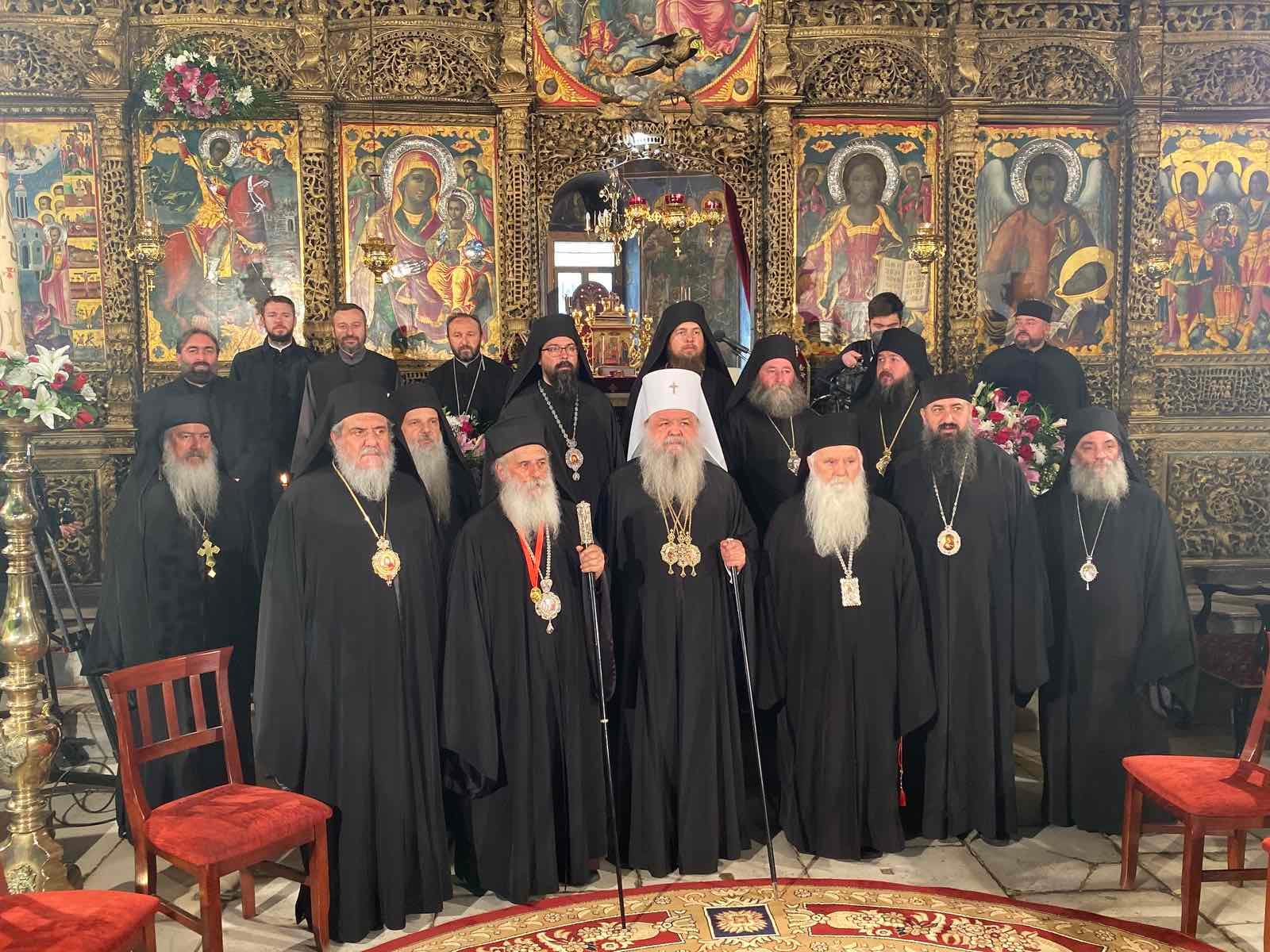 ОДБЕЛЕЖАН 40 ГОДИШНИОТ ЈУБИЛЕЈ АРХИЕРЕЈСКА СЛУЖБА И 75 ГОДИНИ ОД РАЃАЊЕТО НА МИТРОПОЛИТОТ ПЕТАР