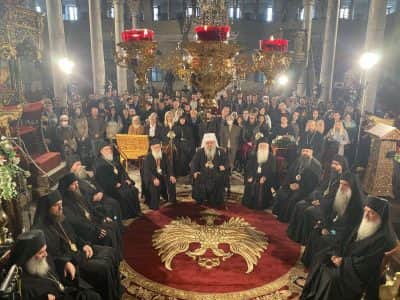 ОДБЕЛЕЖАН 40 ГОДИШНИОТ ЈУБИЛЕЈ АРХИЕРЕЈСКА СЛУЖБА И 75 ГОДИНИ ОД РАЃАЊЕТО НА МИТРОПОЛИТОТ ПЕТАР