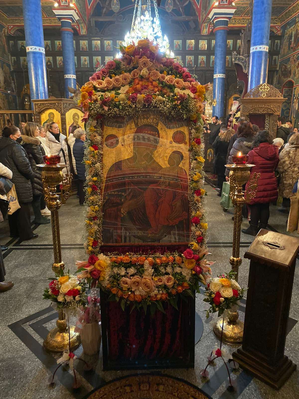Втор Акатист кон Мајката Божја, Пресвета Богородица