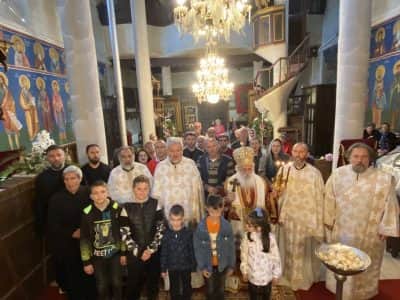 Трет ден Велигден – Света Архиерејска Литургија во храмот „Свети Великомаченик Георгиј“, во Ресен
