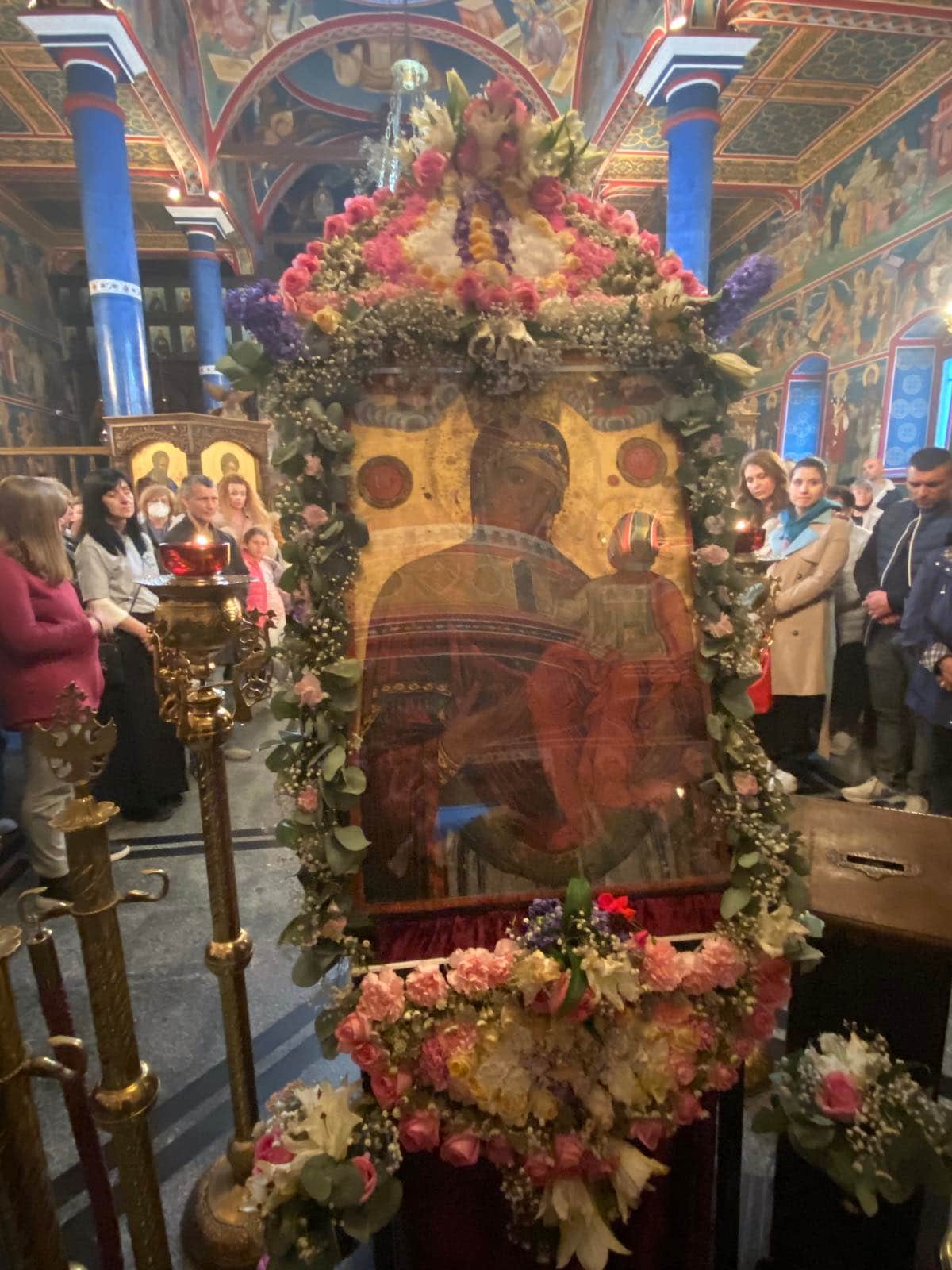 Петти Акатист кон Мајката Божја, Пресвета Богородица
