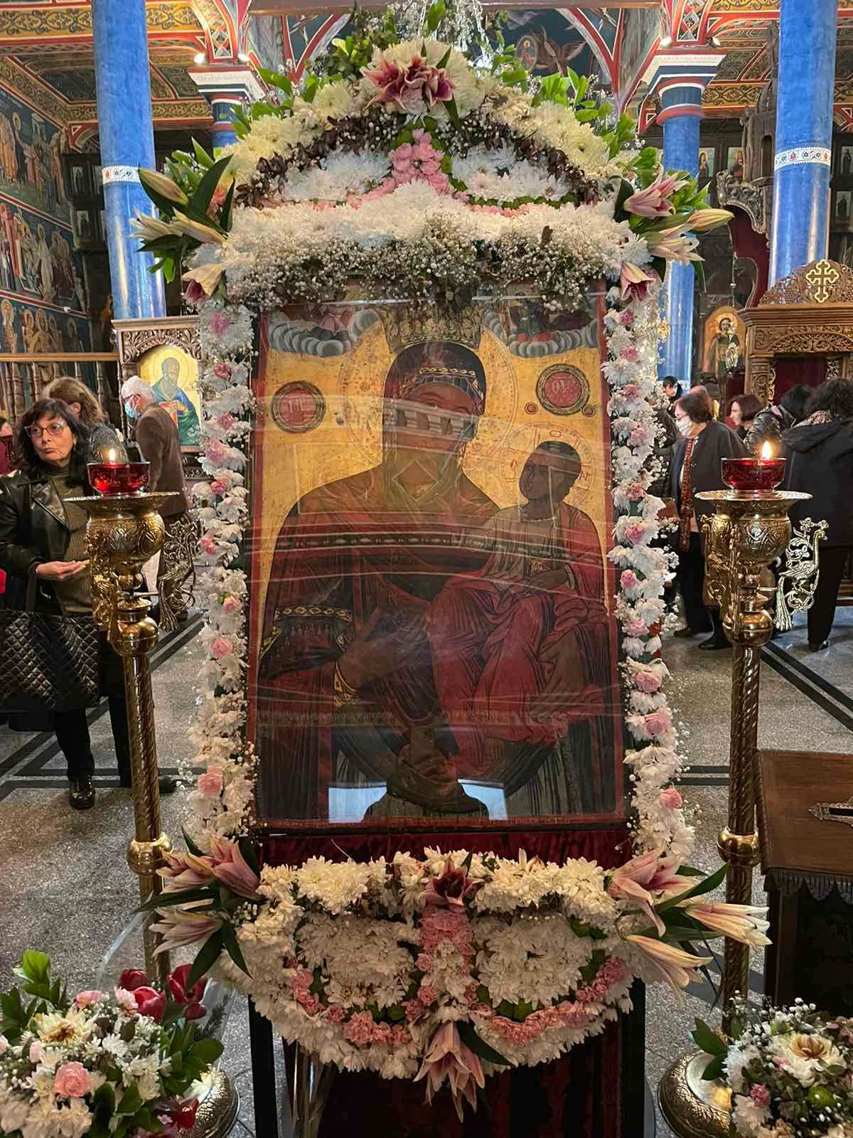 Четврт Акатист кон Мајката Божја, Пресвета Богородица