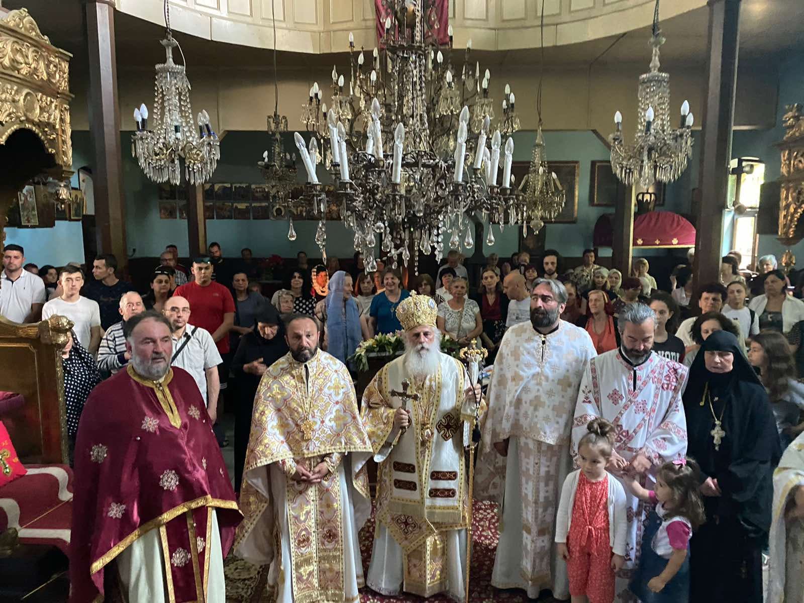 Свети Константин и Елена – Света Архиерејска Литургија во Битола