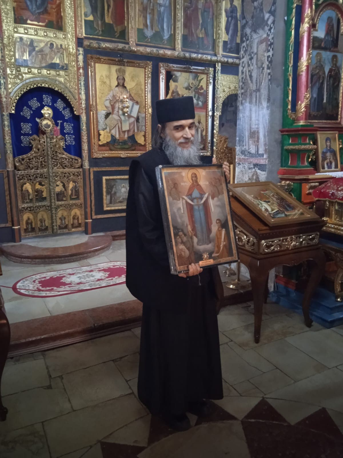 ПОСЕТА И ПОКЛОНЕНИЕ НА РУСКАТА ЧУДОТВОРНА ИКОНА ПОКРОВ НА ПРЕСВЕТА БОГОРОДИЦА ВО ХРАМОТ РОЖДЕСТВО НА ПРЕСВЕТА БОГОРОДИЦА ВО БИТОЛА