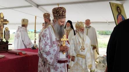 Света Божествена Литургија на празникот на Светите Јасеновачки новомаченици