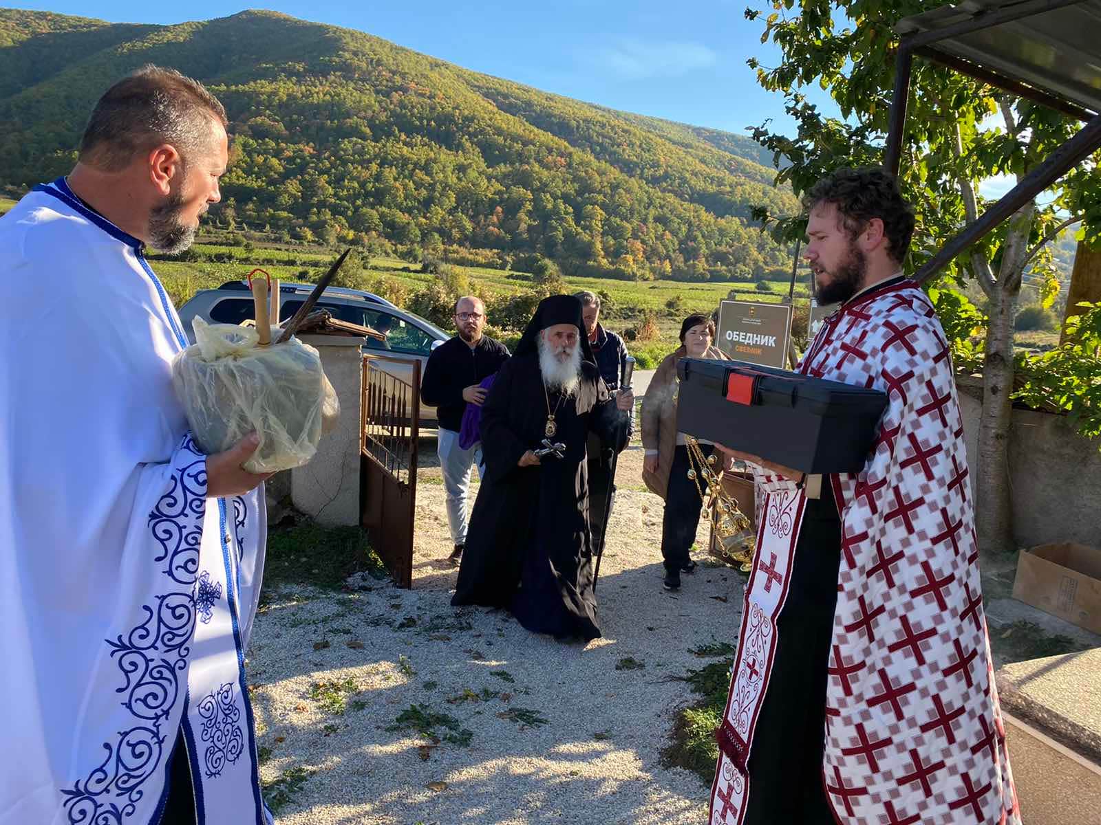 Архиерејска Вечерна Богослужба во храмот „Успение на Пресвета Богородица“, во село Обедник