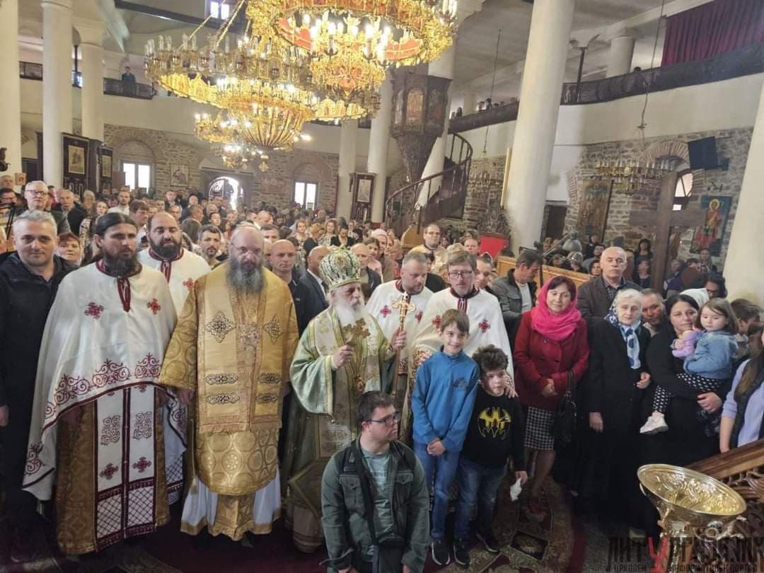 Крстопоклона недела и Благовештение на Пресвета Богородица - Света Архиерејска Литургија во храмот "Свето Благовештение", во Прилеп