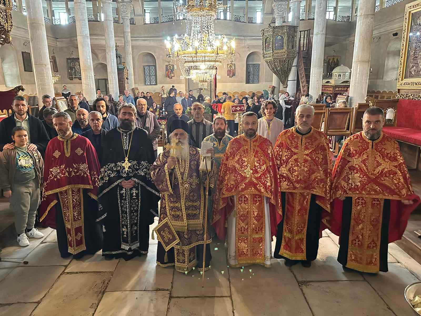 Велика Среда – Света Литургија на Претходноосветени Дарови во соборниот храм „Свети Великомаченик Димитриј“, во Битола